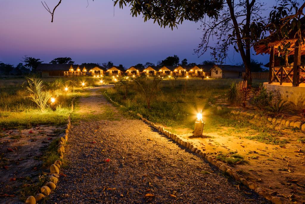Hotel Siddhartha Wildlife Retreat Meghauli Exterior foto