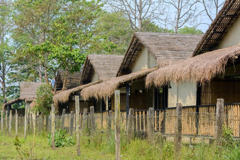 Hotel Siddhartha Wildlife Retreat Meghauli Exterior foto